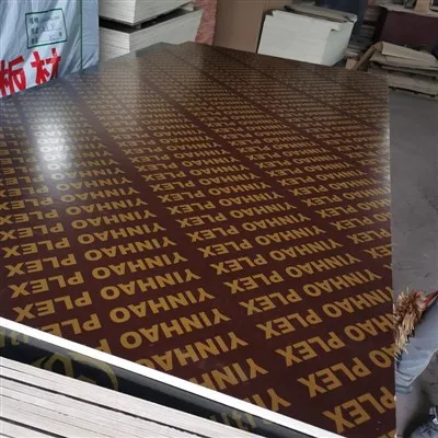 Phim lõi gỗ cứng hoàn toàn phải đối mặt với ván ép