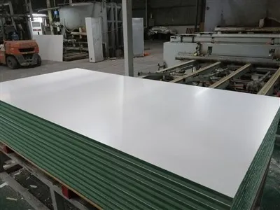HPL /PVC phải đối mặt với bảng MDF